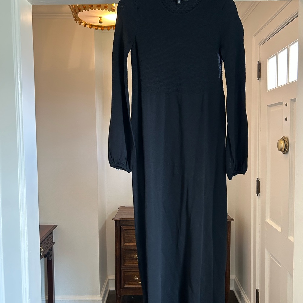Pomander Place Classic Black Long Sleeve Dress